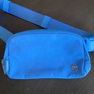 NEW Lululemon Everywhere Belt Bag 1L in the color Aero Blue